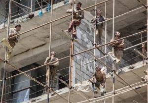 کارگران ساختمانی چگونه خود را بیمه کنند؟