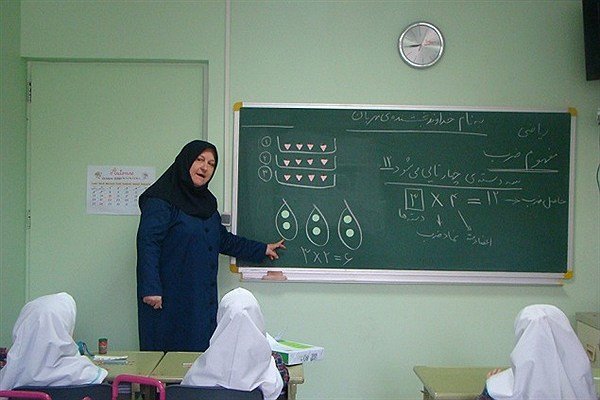 تقی‌زاده خبرداد: جذب بیش از یک هزار معلم در خوزستان
