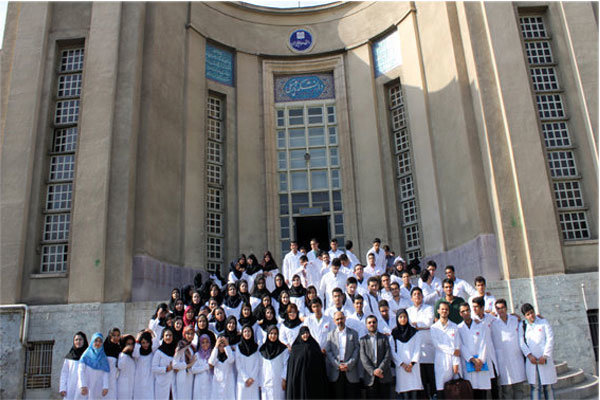 آغاز توزیع کارت آزمون پذیرش دانشجوی پزشکی از لیسانس از ۲۹ خرداد