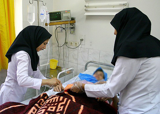 کشور با کمبود بیش از ۵۰ هزار پرستار مواجه است