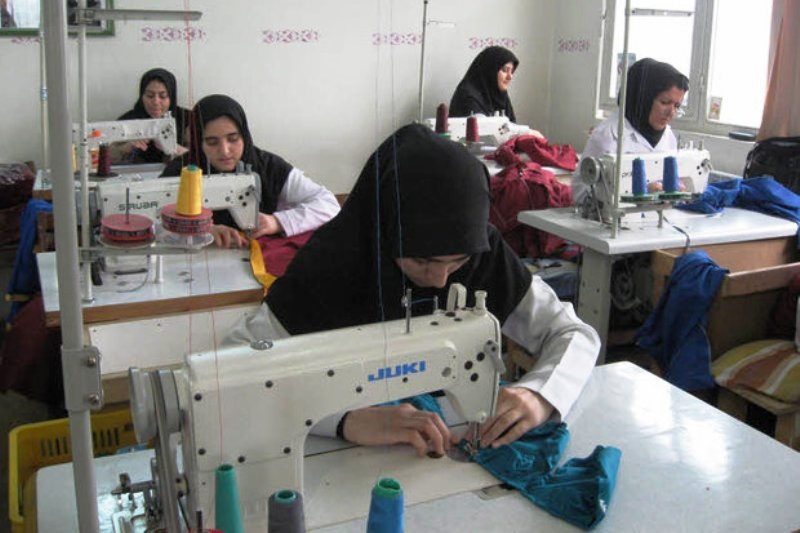 طرح اشتغال 2 هزار زن سرپرست خانوار در خوزستان اجرا می‌شود